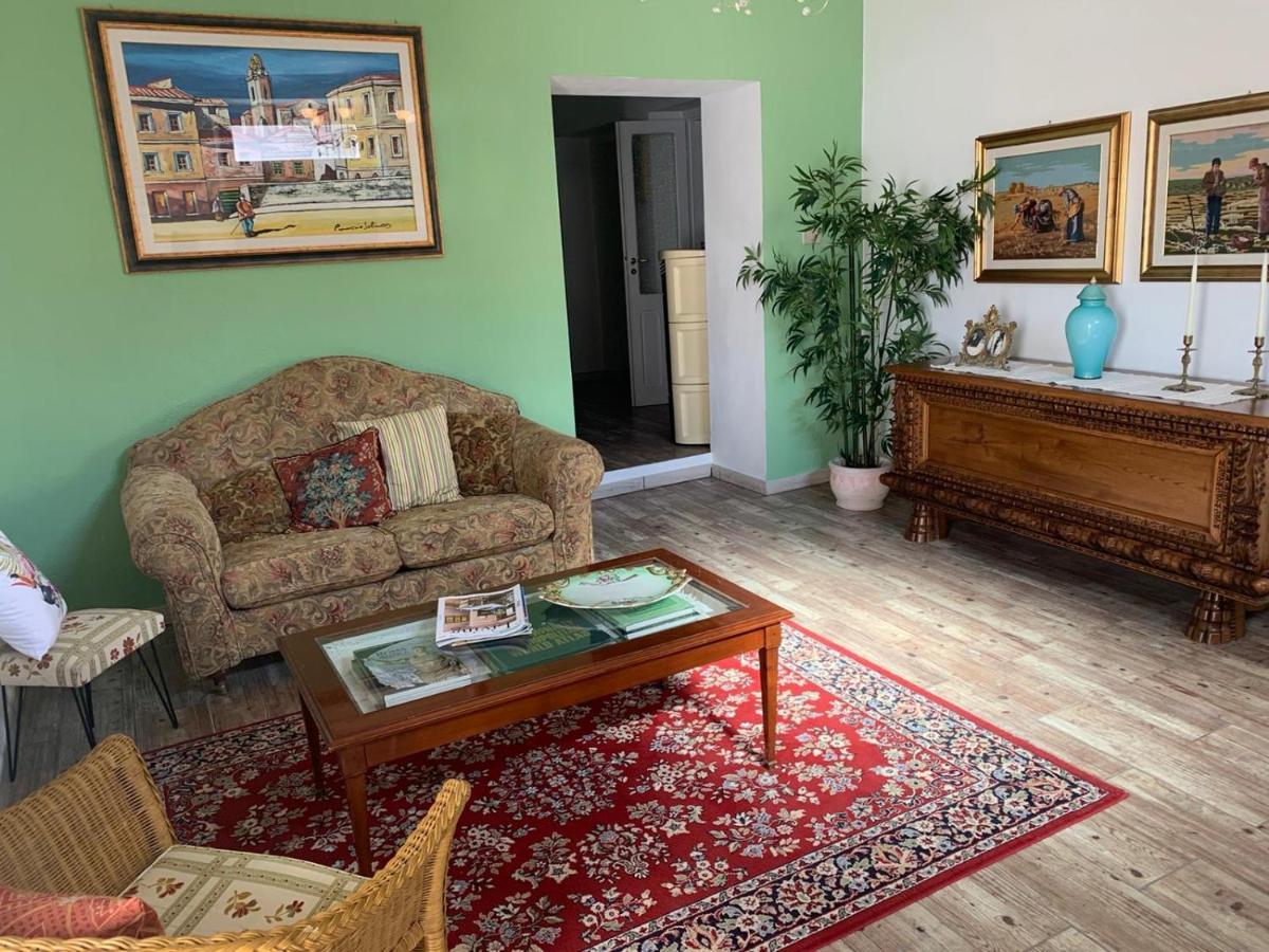 Casa Caterina In Centro Leilighet Sindia Eksteriør bilde